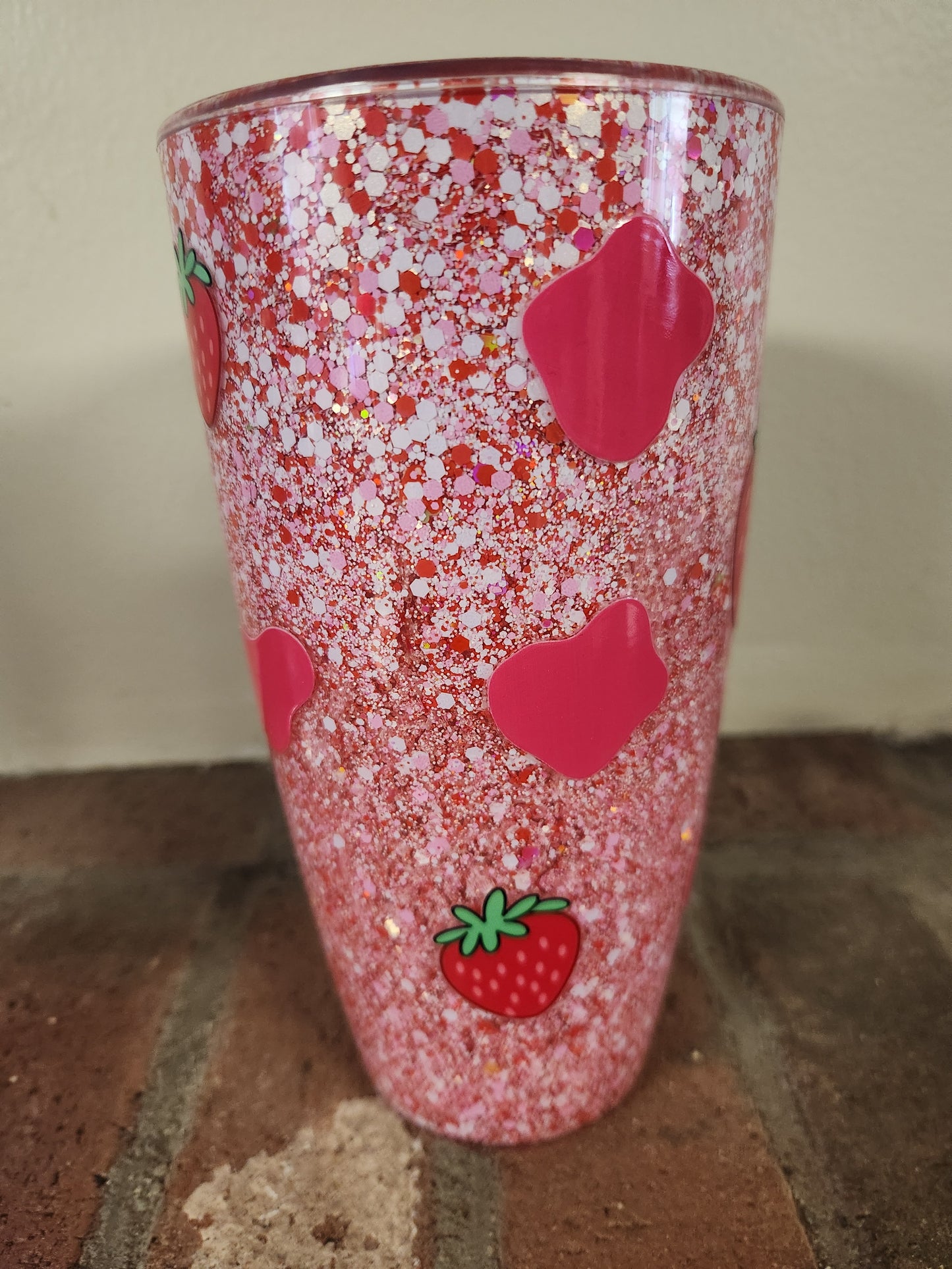 24oz Rounded Acrylic